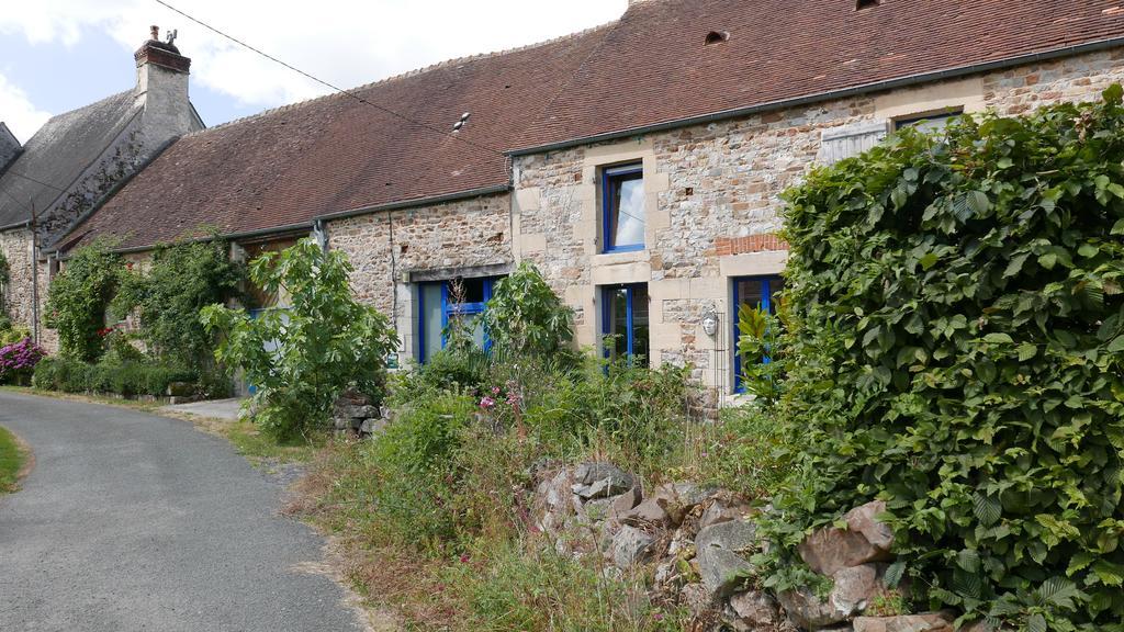 La Cage Aux Oiseaux Bed & Breakfast La Lande-de-Goult ภายนอก รูปภาพ