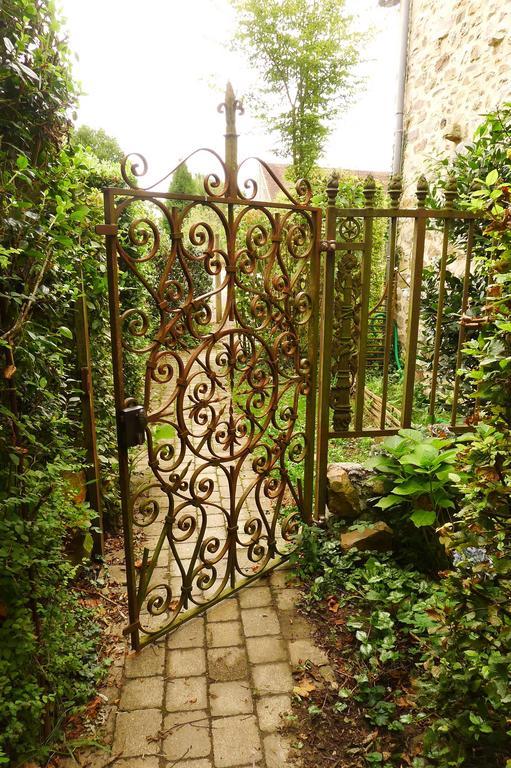 La Cage Aux Oiseaux Bed & Breakfast La Lande-de-Goult ภายนอก รูปภาพ