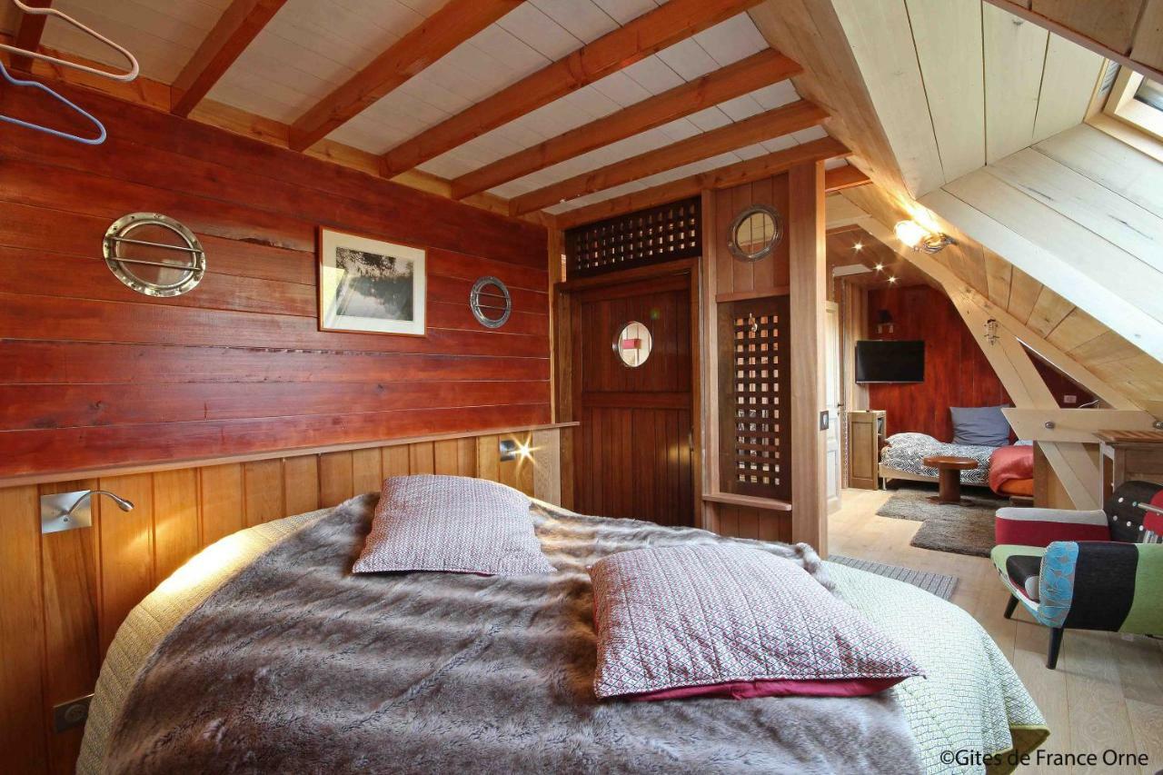 La Cage Aux Oiseaux Bed & Breakfast La Lande-de-Goult ภายนอก รูปภาพ